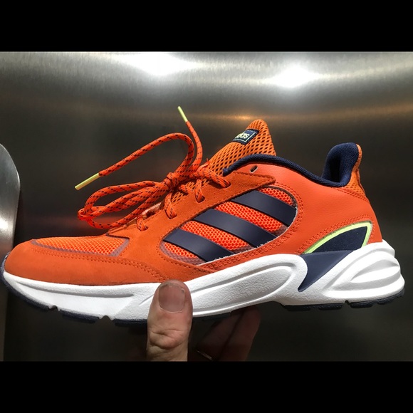 adidas New! 90s VALASION Men’s Sneaks!! - Picture 1 of 7